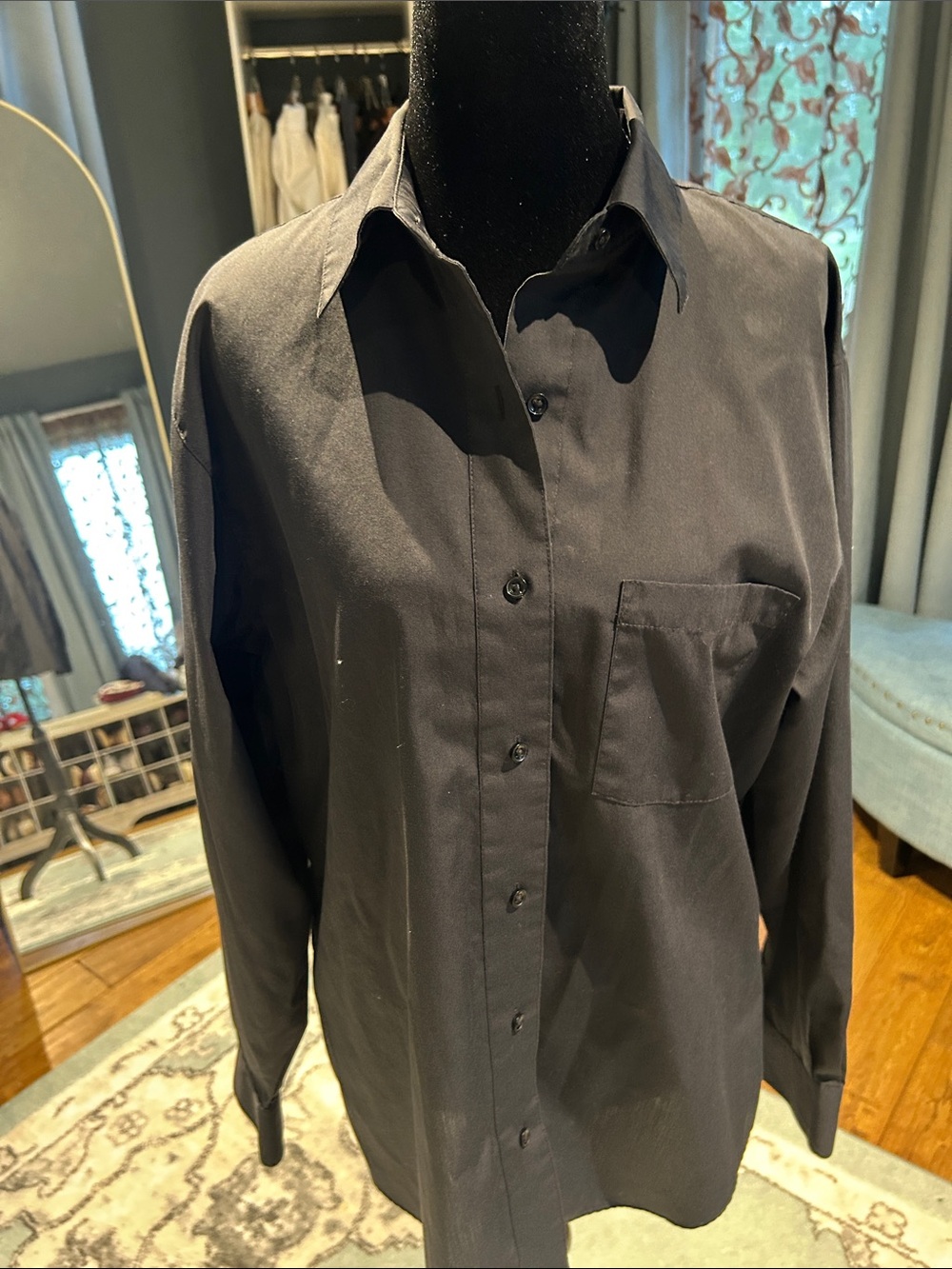 Foxcroft Black Long-Sleeve Button-Down Shirt with Chest Pocket